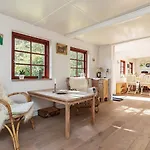 Charming Renovated Nyaraló *