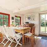Дом отдыха Charming Renovated Хамбл